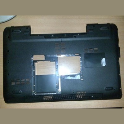 Bottomcase Asus K72R foto