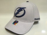 Tampa Bay Lightning șapcă de baseball Structured Flex 16 white - S, Reebok