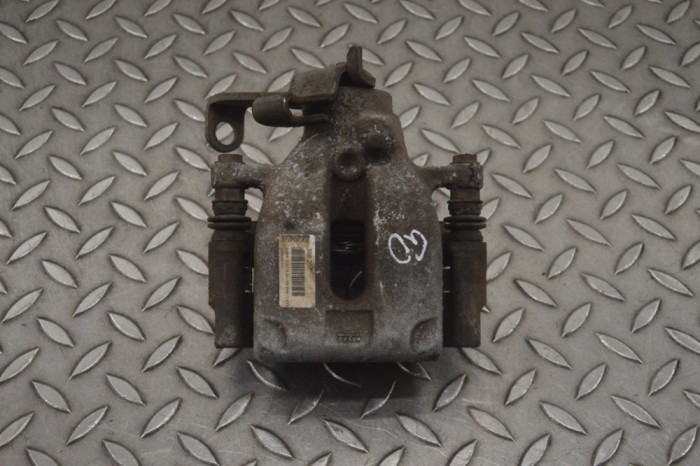 Etrier de fr&acirc;nă dreapta spate PEUGEOT RCZ 2011 OEM: 756267,32053359,C38HR-PEB7-75 22450719