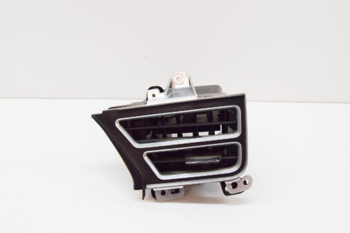 Gura de ventilație planșa de bord TESLA MODEL S 2014 OEM: 6007629-00-C | 11611925