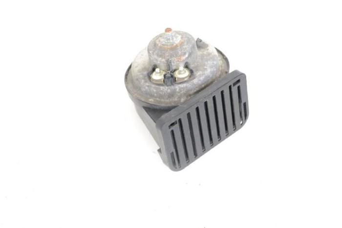 Claxon dreapta JAGUAR XF X250 2009 OEM: A046522 3810082