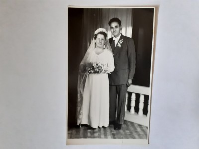 Fotografie dimensiune CP de nuntă cu cuplu &amp;icirc;n 1959 foto