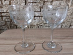 Vand doua pahare vechi ,stil baccarat,de colectie