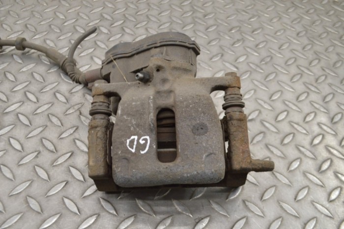 Etrier de fr&acirc;nă dreapta spate AUDI Q5 8R 2010 14631880