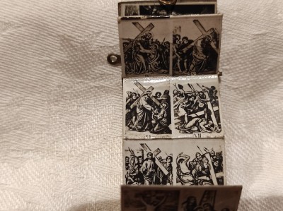 MEDALION DRUMUL CRUCII 1900 manopera EXCEPTIONALA superb UNIC de colectie SUPERB foto