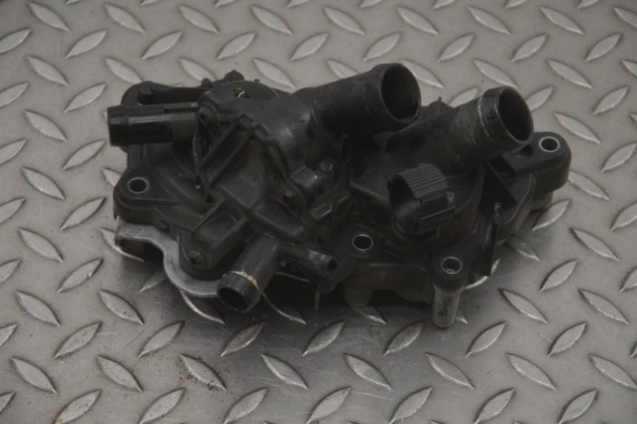 Pompa de apa VW POLO 6R, 6C 2014 OEM: 04E121042A,04E121121E,04E600P 23418332