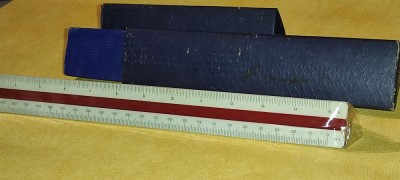 SIGILATA IN TIPLA rigla linie - ROMANEASCA R.S.R . din lemn sectiune triunghi lungime 30 cm - foto