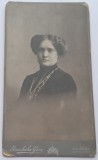 Fotografie de epoca, femeie , studio Brunhuber G&eacute;za, Budapesta, 1911