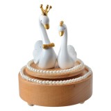 Cumpara ieftin Cutie muzicala lemn Lebede 11x15 cm