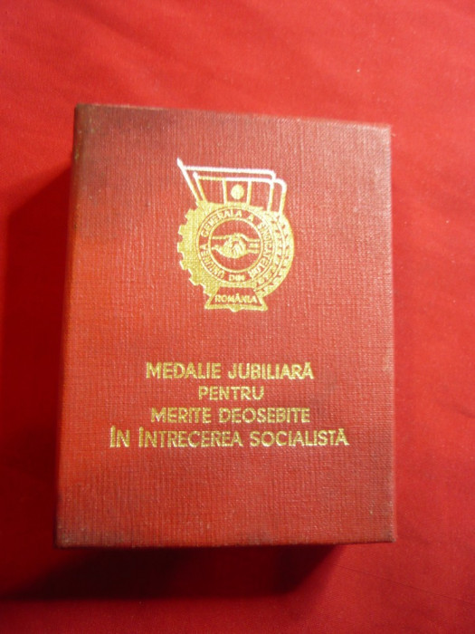 Medalie Jubiliara 5 Ani- pt.Merite deosebite Intrecerea Socialista ,cutie origin