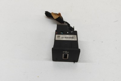 USB FORD TOURNEO CUSTOM Minibus / passenger 2019 OEM: HS7T-14F014-AC | 31878217 foto