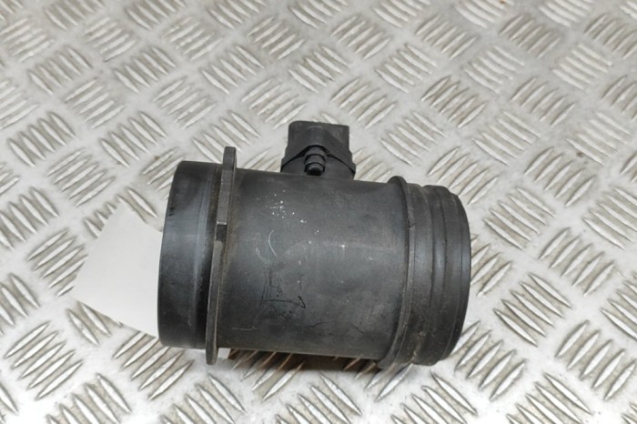 Debitmetru de aer BMW 7 E65, E66, E67 2003 OEM: 7524136,0280218135 27904499