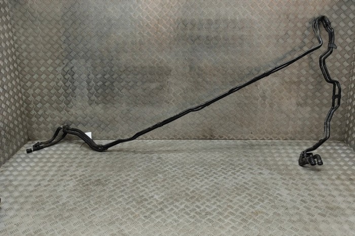 Furtun de lichid de răcire MERCEDES-BENZ E W213 2018 OEM: A2135010982 30468568