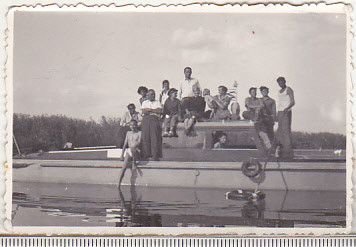 bnk foto - Salupa cu excursionisti in Delta Dunarii - anii `60 foto