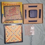 SCRABBLE cu litere - jucarie romanesca, anul 1985 - perioada socialista - joc rar