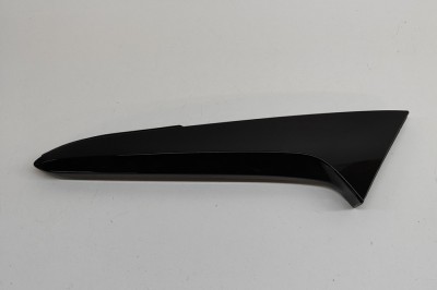 Ornament picurator haion st&amp;acirc;nga MAZDA CX-30 DM 2023 OEM: DFR5-B09C2,DFR5-519C1 29509211 foto