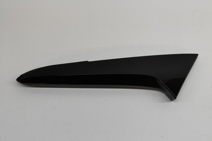 Ornament picurator haion st&acirc;nga MAZDA CX-30 DM 2023 OEM: DFR5-B09C2,DFR5-519C1 29509211