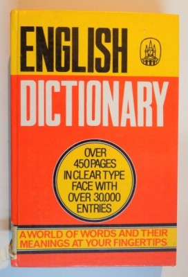 ENGLISH DICTIONARY , OVER 450 PAGES IN CLEAR TYPE FACE WITH OVER 30000 ENTRIES foto