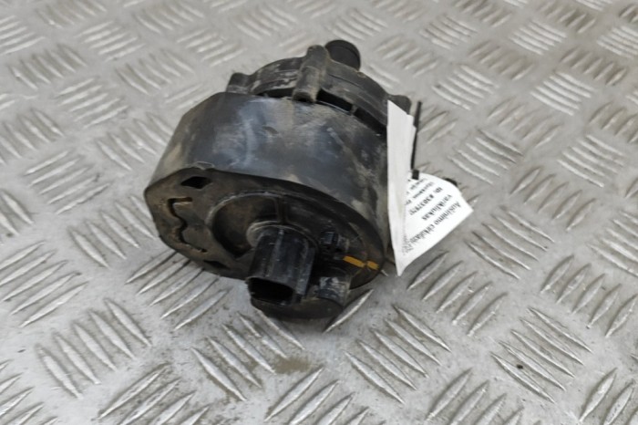 Pompa de apa auxiliara TESLA MODEL X 2018 OEM: 1037328-00-G 30379757