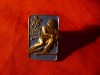 Insigna cu buton - Olimpiada de Iarna Calgary 1988 , h=2,5cm , metal si email