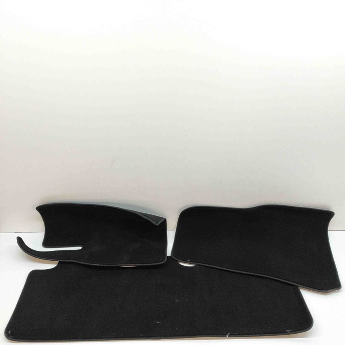 Set covorașe TESLA MODEL Y 2021 OEM: 1493064-00-B