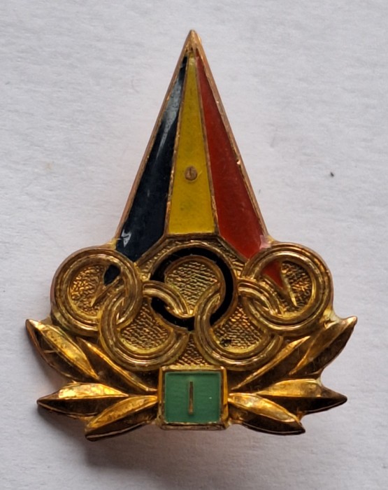 Categoria I a - Comitetul olimpic Roman Insigna veche sport anii 1980 olimpiada