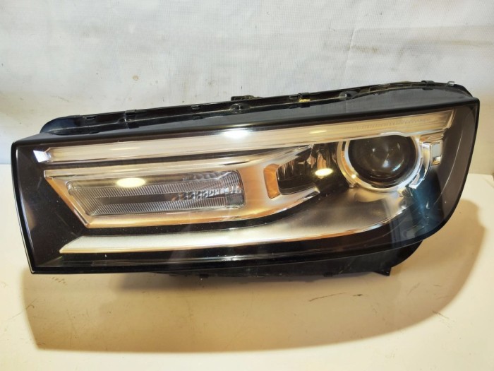 Audi Q5 SQ5 Headlight/headlamp 80A941005B 80A907397A