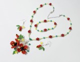 Cumpara ieftin Set flori rosii maci, unicat din margele pentru 8 martie, deosebit