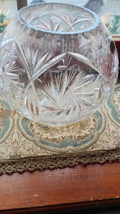 Vaza Cristal cca 2/2,5/Kg.