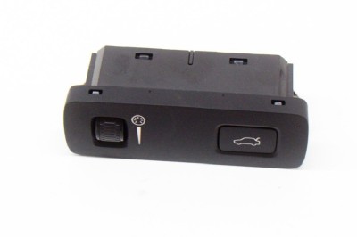 Comutator deschidere haion VOLVO XC40 536 2019 OEM: P31443873 11515622 foto