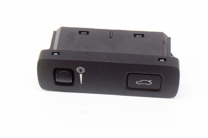 Comutator deschidere haion VOLVO XC40 536 2019 OEM: P31443873 11515622