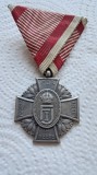 AustroUngaria Cruce de merit ptr voluntari in armata ribon striuri alb-rosu cu dungi albe si rosii
