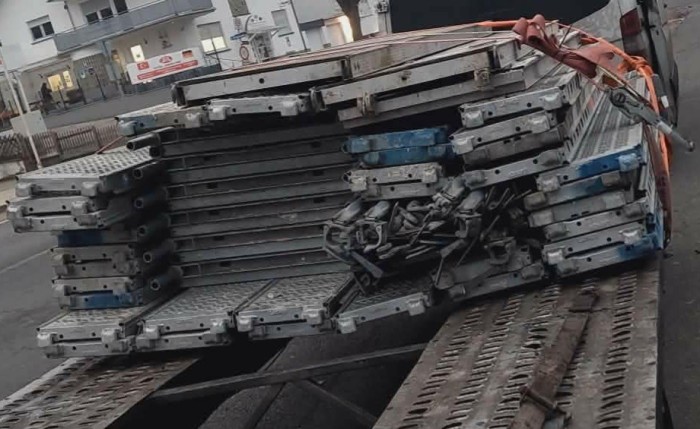 Schelă de v&acirc;nzare