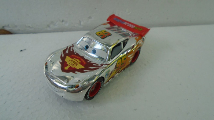 bnk jc Slot car Carrera - Disney Pixar Lightning Mcqueen - functional