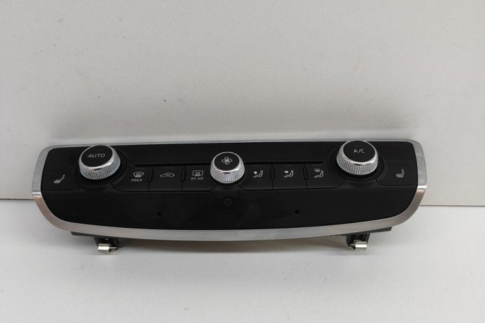 Modul de climatizare AUDI A3 8V1, 8VK 2016 OEM: 8V0820043D 27503116