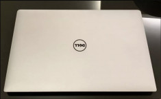 Ultrabook Dell XPS 9560 foto