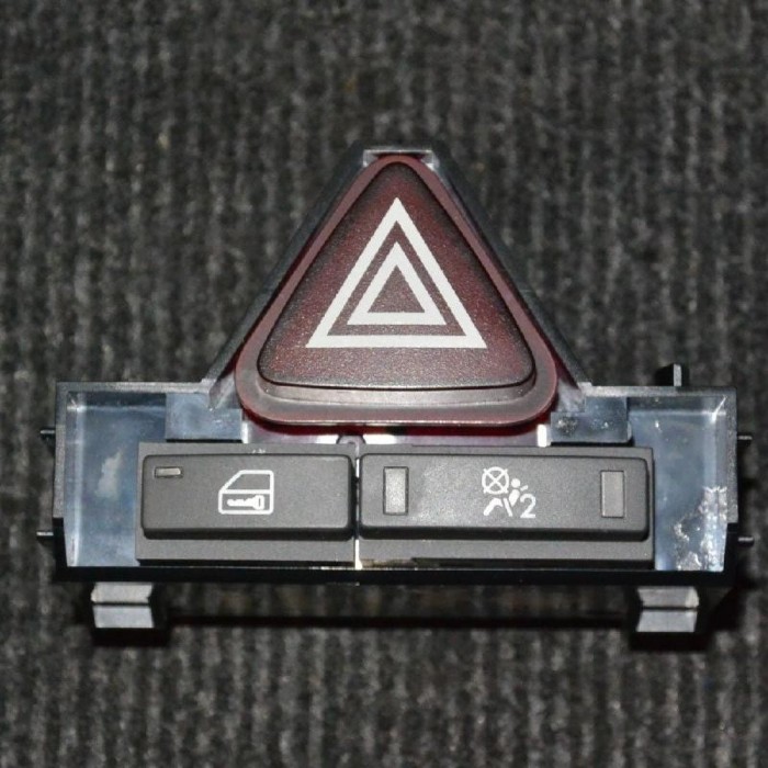 Comutator OPEL CORSA D 2011 OEM: 13189529 1767802