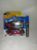 bnk jc Hot Wheels 2023 Volvo P1800 Gasser 1/250