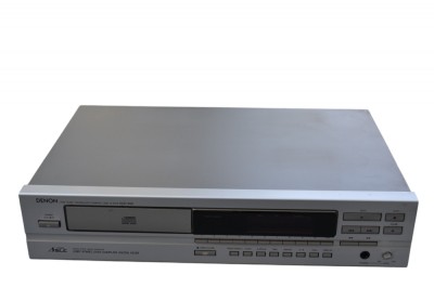 Cd player Denon DCD 690 foto