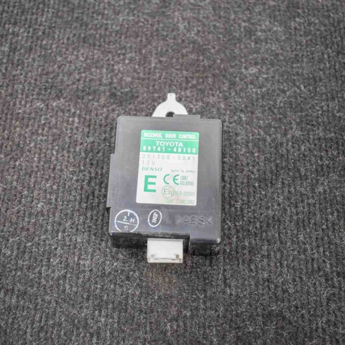 Alt modul de control LEXUS RX _U3_ 2006 OEM: 251300-084189741-48150 3744411