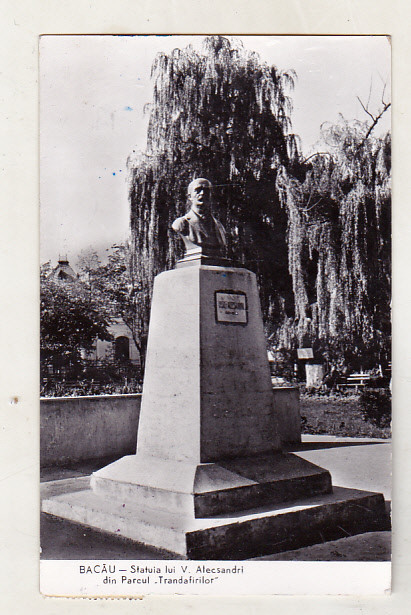 bnk cp Bacau - Statuia lui V Alecsandri din Parcul Trandafirilor - uzata