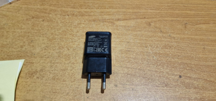 Samsung 9V 1.67A 5V 2.0A