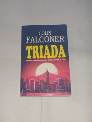 COLIN FALCONER - TRIADA foto