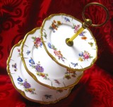 PLATOU ETAJAT ETAJERA PORTELAN EDELSTEIN BAVARIA LUCRAT MANUAL MODEL MARIA THERESIA AN 1972