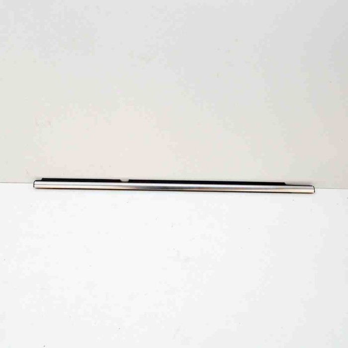 Chedar geam ușă dreapta spate VW TIGUAN 5N_ 2014 OEM: 5N0839476F