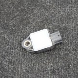 Senzor de impact st&acirc;nga spate HYUNDAI i30 GD 2015 OEM: 95930-A6000 3867686