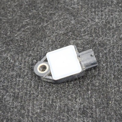 Senzor de impact st&amp;acirc;nga spate HYUNDAI i30 GD 2015 OEM: 95930-A6000 3867686 foto