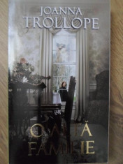 O ALTA FAMILIE-JOANNA TROLLOPE foto