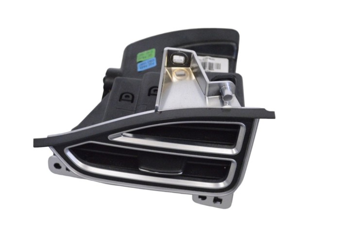 Gura de ventilație planșa de bord TESLA MODEL S 2016 OEM: 1023269-00-C 23170741
