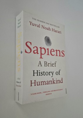 Yuval Noah Harari Sapiens A Brief History Of Humankind / Scurta istorie a omenirii Editie in limba engleza foto
